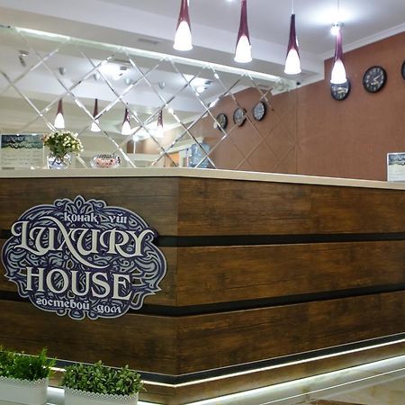 Luxury House Hotell Tsjimkent Eksteriør bilde