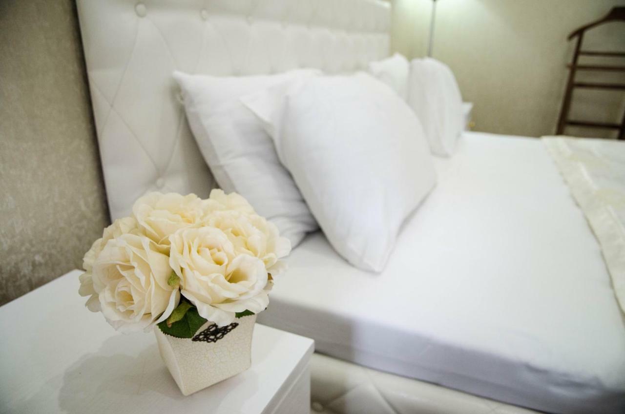 Luxury House Hotell Tsjimkent Eksteriør bilde