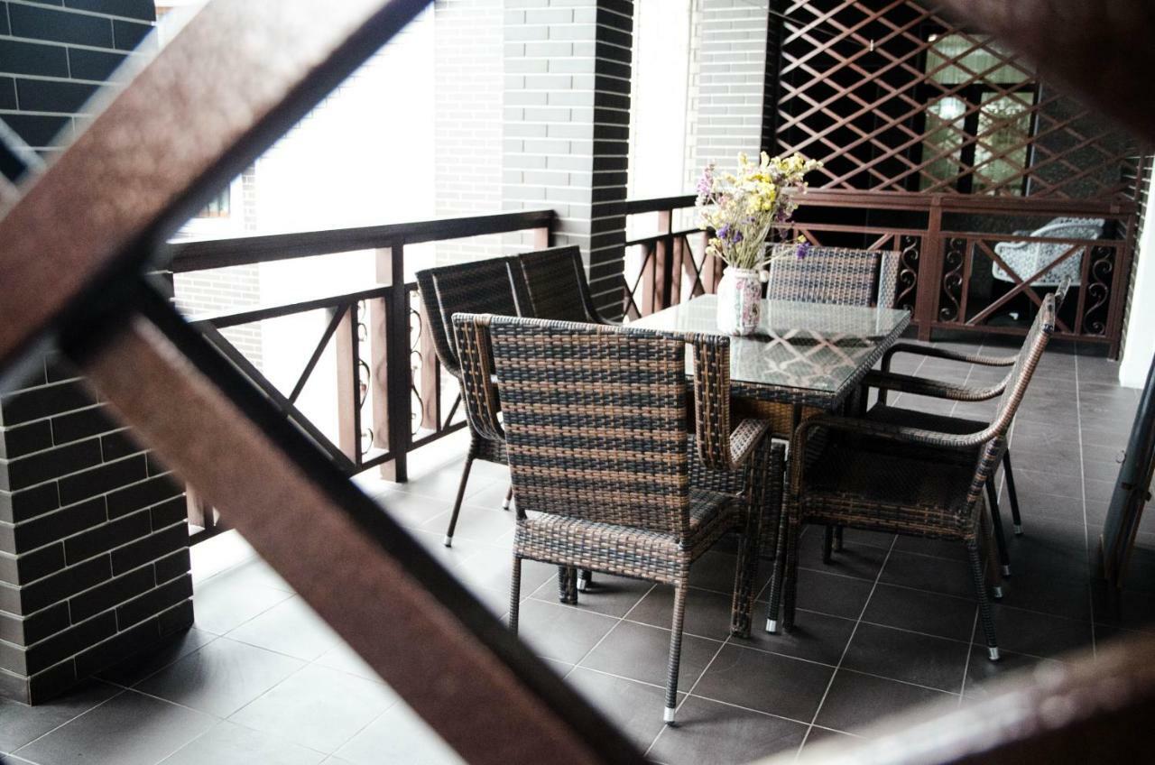 Luxury House Hotell Tsjimkent Eksteriør bilde